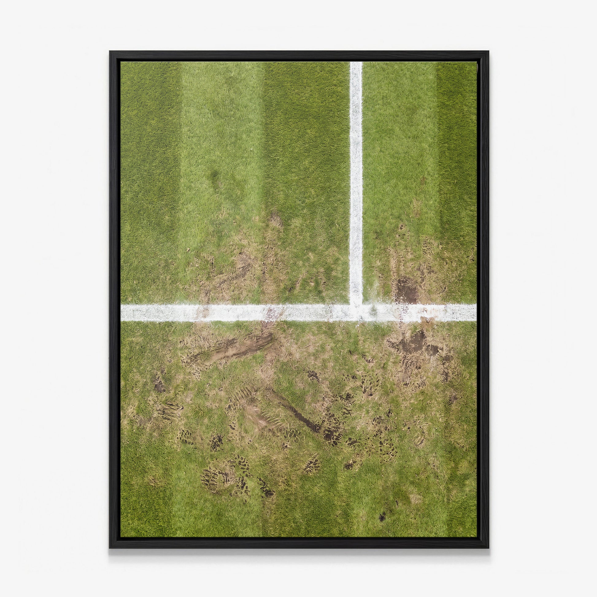 London Court tennis canvas print in a black floating frame