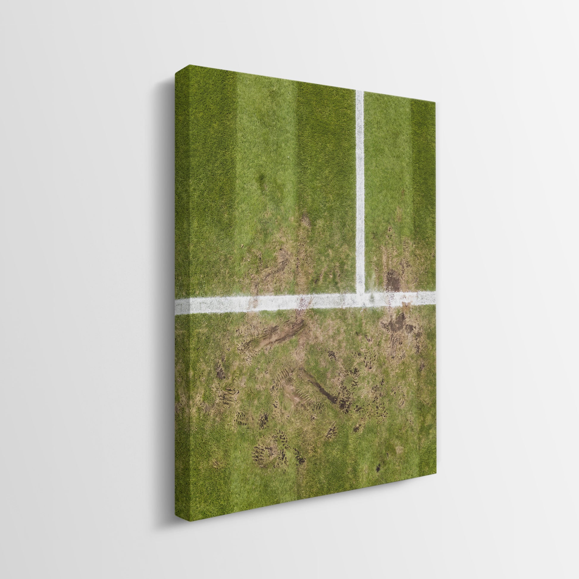 Side profile of the London Court tennis gallery-wrapped canvas showing its depth