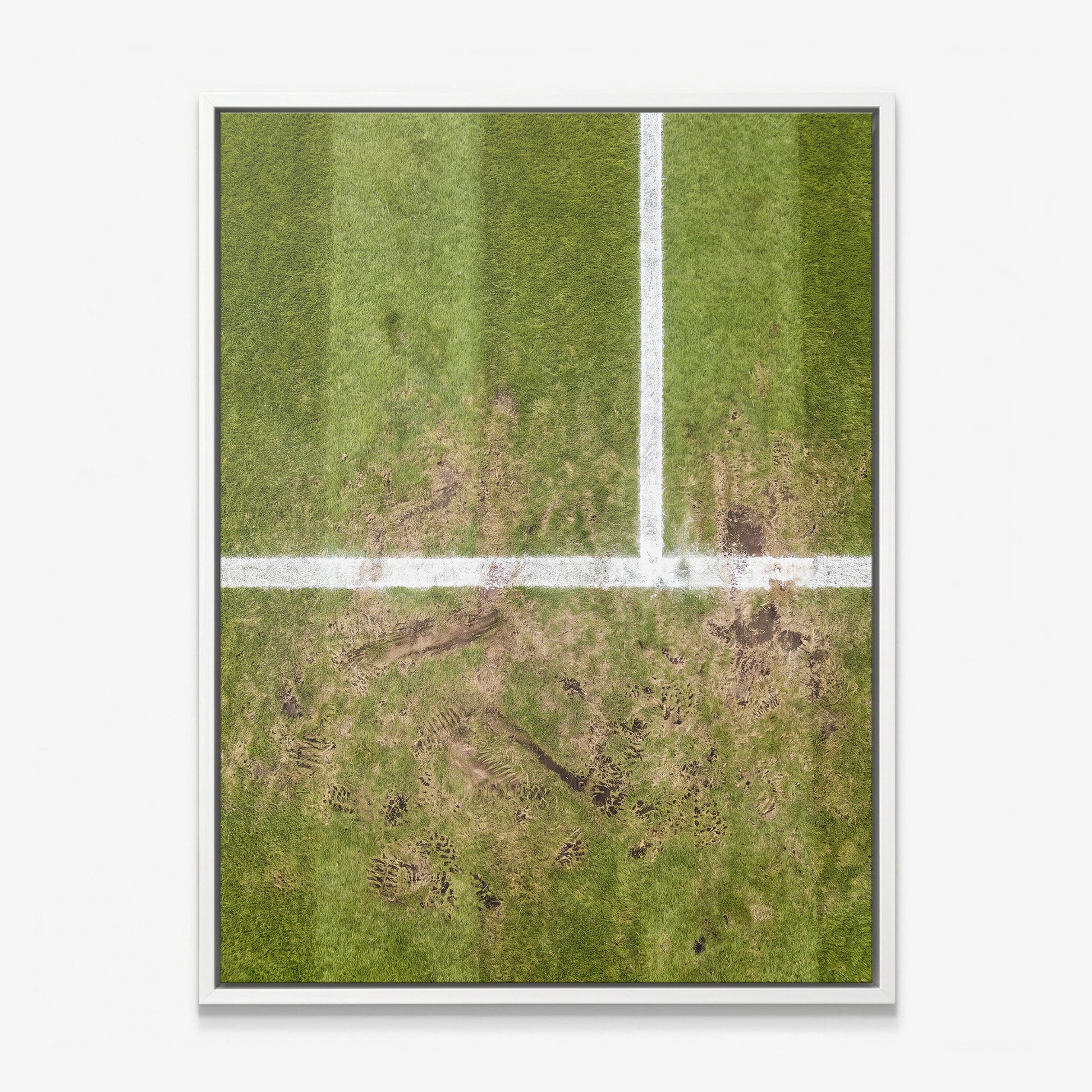 London Court tennis canvas print in a white floating frame
